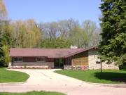 2840 S STRATTON DR, a Ranch house, built in West Allis, Wisconsin in 1962.