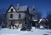 406 MULBERRY ST, a Queen Anne house, built in Lake Mills, Wisconsin in 1881.