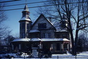 406 MULBERRY ST, a Queen Anne house, built in Lake Mills, Wisconsin in 1881.