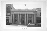 117 N MAIN ST, a Neoclassical/Beaux Arts bank/financial institution, built in Lake Mills, Wisconsin in 1921.