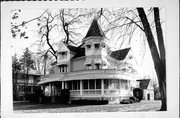 901-903 Clyman St., a Queen Anne house, built in Watertown, Wisconsin in 1898.