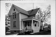 115 DEWEY AVE, a Gabled Ell house, built in Watertown, Wisconsin in 1902.
