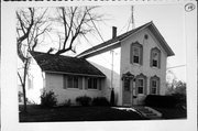 512 DEWEY AVE, a Front Gabled house, built in Watertown, Wisconsin in 1900.