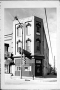 200 W MAIN ST, a Italianate small retail building, built in Watertown, Wisconsin in 1870.