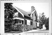 202 S WASHINGTON ST, a Craftsman house, built in Watertown, Wisconsin in 1910.