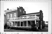 406 S WASHINGTON ST, a Federal house, built in Watertown, Wisconsin in 1860.