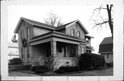 419 S WASHINGTON ST, a Gabled Ell house, built in Watertown, Wisconsin in 1890.