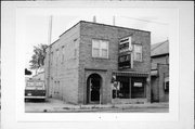 333 E STATE ST 333 E STATE ST, a Commercial Vernacular large retail building, built in Mauston, Wisconsin in 1870.