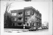8TH AVE 6004, a Neoclassical/Beaux Arts apartment/condominium, built in Kenosha, Wisconsin in 1915.