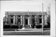 5608 10TH AVE (625 52ND ST), a Neoclassical/Beaux Arts post office, built in Kenosha, Wisconsin in 1909.