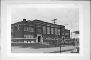 811 WASHINGTON RD, a Late Gothic Revival elementary, middle, jr.high, or high, built in Kenosha, Wisconsin in 1920.