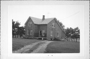 10140 39TH AVE, a Gabled Ell house, built in Pleasant Prairie, Wisconsin in 1887.