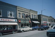323 STEELE ST, a Italianate small retail building, built in Algoma, Wisconsin in 1881.