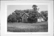 OLD SETTLERS RD, S SIDE, .12 M W OF COUNTY HIGHWAY B, a Gabled Ell house, built in Carlton, Wisconsin in .