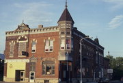 800 ROSE ST, a Queen Anne bank/financial institution, built in La Crosse, Wisconsin in 1887.