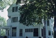 221 S 10TH ST, a Queen Anne house, built in La Crosse, Wisconsin in 1886.