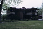 1222 CASS ST, a Prairie School house, built in La Crosse, Wisconsin in 1914.