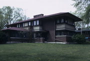 1222 CASS ST, a Prairie School house, built in La Crosse, Wisconsin in 1914.