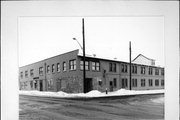 810 S 2ND ST 810 S 2ND ST, a Astylistic Utilitarian Building industrial bldg/manufacturing facility, built in La Crosse, Wisconsin in 1910.