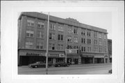 115-117-123 N 4TH ST, a Neoclassical/Beaux Arts large office building, built in La Crosse, Wisconsin in 1920.