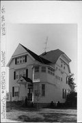 1028 S 7TH ST, a Queen Anne house, built in La Crosse, Wisconsin in 1872.