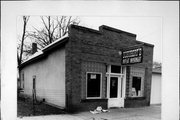 311 N 13TH ST, a Commercial Vernacular small retail building, built in La Crosse, Wisconsin in .