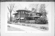 1212 CASS ST, a Prairie School house, built in La Crosse, Wisconsin in 1917.