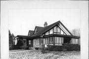 2501 CASS ST, a Prairie School house, built in La Crosse, Wisconsin in 1918.