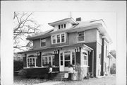 2502 CASS ST, a American Foursquare house, built in La Crosse, Wisconsin in 1909.