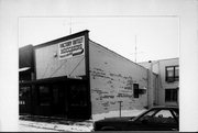 1721 George St, a Commercial Vernacular small retail building, built in La Crosse, Wisconsin in .