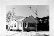 1207 LIBERTY ST, a Bungalow house, built in La Crosse, Wisconsin in .