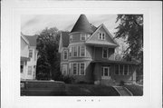 1933 MAIN ST 1933 MAIN ST, a Queen Anne house, built in La Crosse, Wisconsin in .