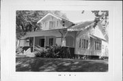 2007 MAIN ST, a Bungalow house, built in La Crosse, Wisconsin in 1916.