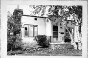 2323 MISSISSIPPI ST, a International Style house, built in La Crosse, Wisconsin in 1935.