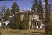 610 LIBERTY ST, a Octagon house, built in Ripon, Wisconsin in 1850.