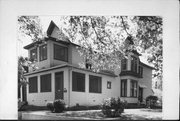 1318-1320 STATE ST, a Queen Anne house, built in La Crosse, Wisconsin in 1887.