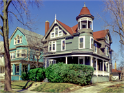 2732 N SHEPARD AVE, a Queen Anne house, built in Milwaukee, Wisconsin in 1896.