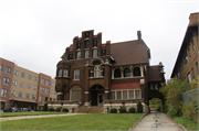 3424 W WISCONSIN AVE, a German Renaissance Revival house, built in Milwaukee, Wisconsin in 1905.