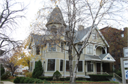 3127 W WISCONSIN AVE, a Queen Anne house, built in Milwaukee, Wisconsin in 1889.