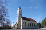 924 MAIN ST, a Late Gothic Revival house of worship, built in St. Cloud, Wisconsin in 1905.