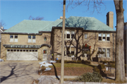 2716 E NEWBERRY BLVD, a Colonial Revival/Georgian Revival house, built in Milwaukee, Wisconsin in 1923.