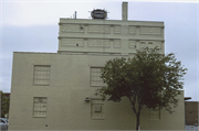 400 S 5TH ST, a Astylistic Utilitarian Building industrial bldg/manufacturing facility, built in Milwaukee, Wisconsin in 1911.