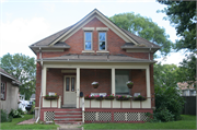 1625 MARKET ST, a One Story Cube house, built in La Crosse, Wisconsin in .