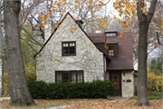 984 E CIRCLE DR, a Other Vernacular house, built in Whitefish Bay, Wisconsin in 1925.