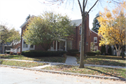 6367 N BERKELEY BLVD, a Contemporary house, built in Whitefish Bay, Wisconsin in 1946.