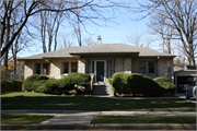 5501 N DANBURY RD, a Prairie School house, built in Whitefish Bay, Wisconsin in 1910.