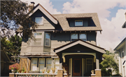 1933 N HI-MOUNT BLVD, a Arts and Crafts house, built in Milwaukee, Wisconsin in 1912.