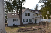 10193 N WATER ST, a Gabled Ell lodging-hotel, built in Ephraim, Wisconsin in .