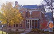 1024 CASS ST, a Italianate house, built in La Crosse, Wisconsin in 1884.