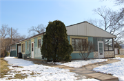 2215 STATE ROAD, a Lustron house, built in La Crosse, Wisconsin in 1949.